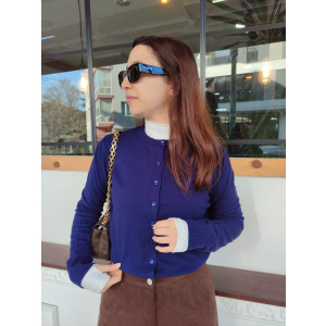 DÜĞME DETAYLI TRİKO HIRKA