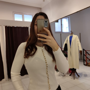 DÜĞME DETAYLI TRİKO