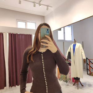 DÜĞME DETAYLI TRİKO